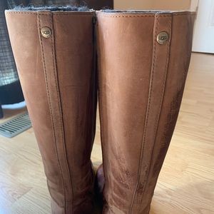 UGGS brown 9